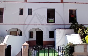Semi-detached house Enix